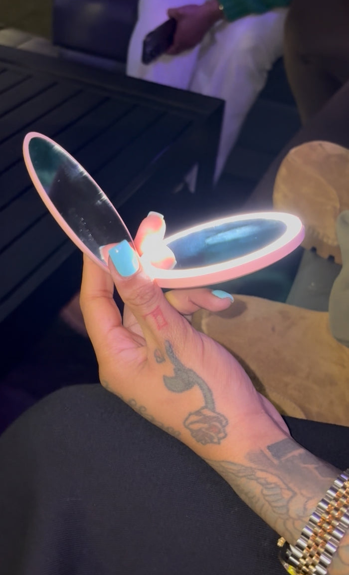 Falsie Light Up Compact Mirror